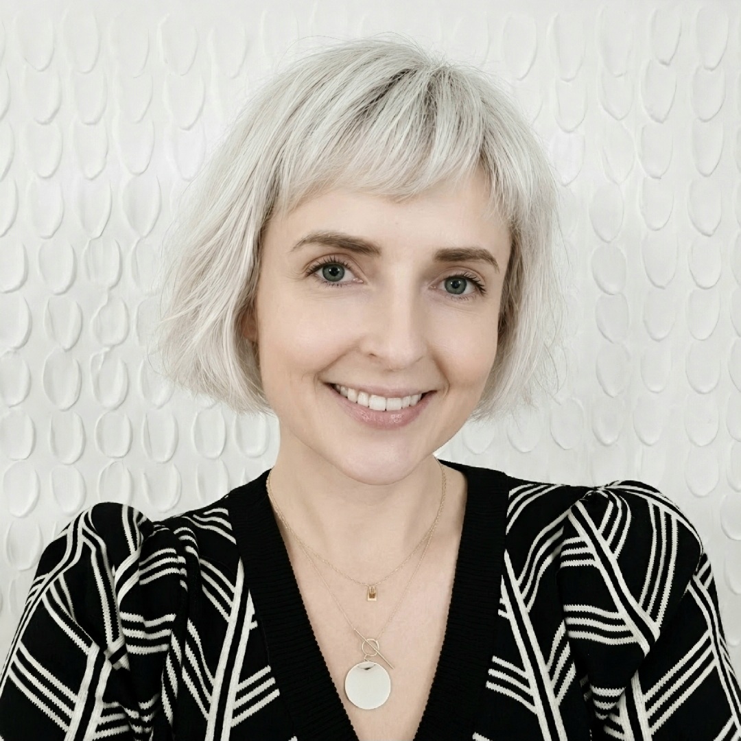 Ros, founder of Reframed Style